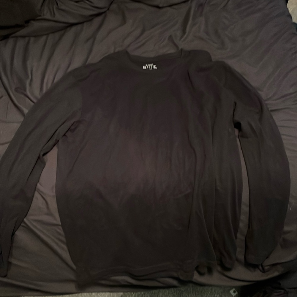 Black true classic long sleeve shirt